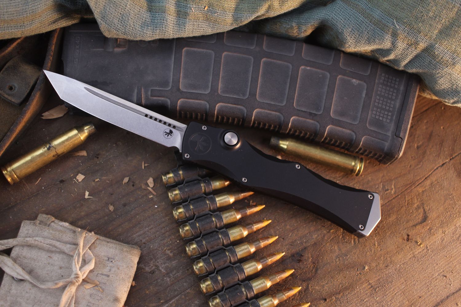 Microtech Marfione Select Halo IV T/E 3.875" Singe Action Button Lock Auto / Black Aluminum / Stonewashed M390MK ( Pre Owned )