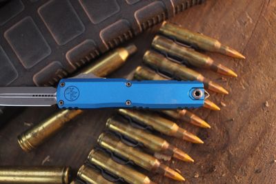 Microtech UTX-70 Gen IV D/E 2.5" OTF AUTO / Blue Aluminum / Apocalyptic M390MK