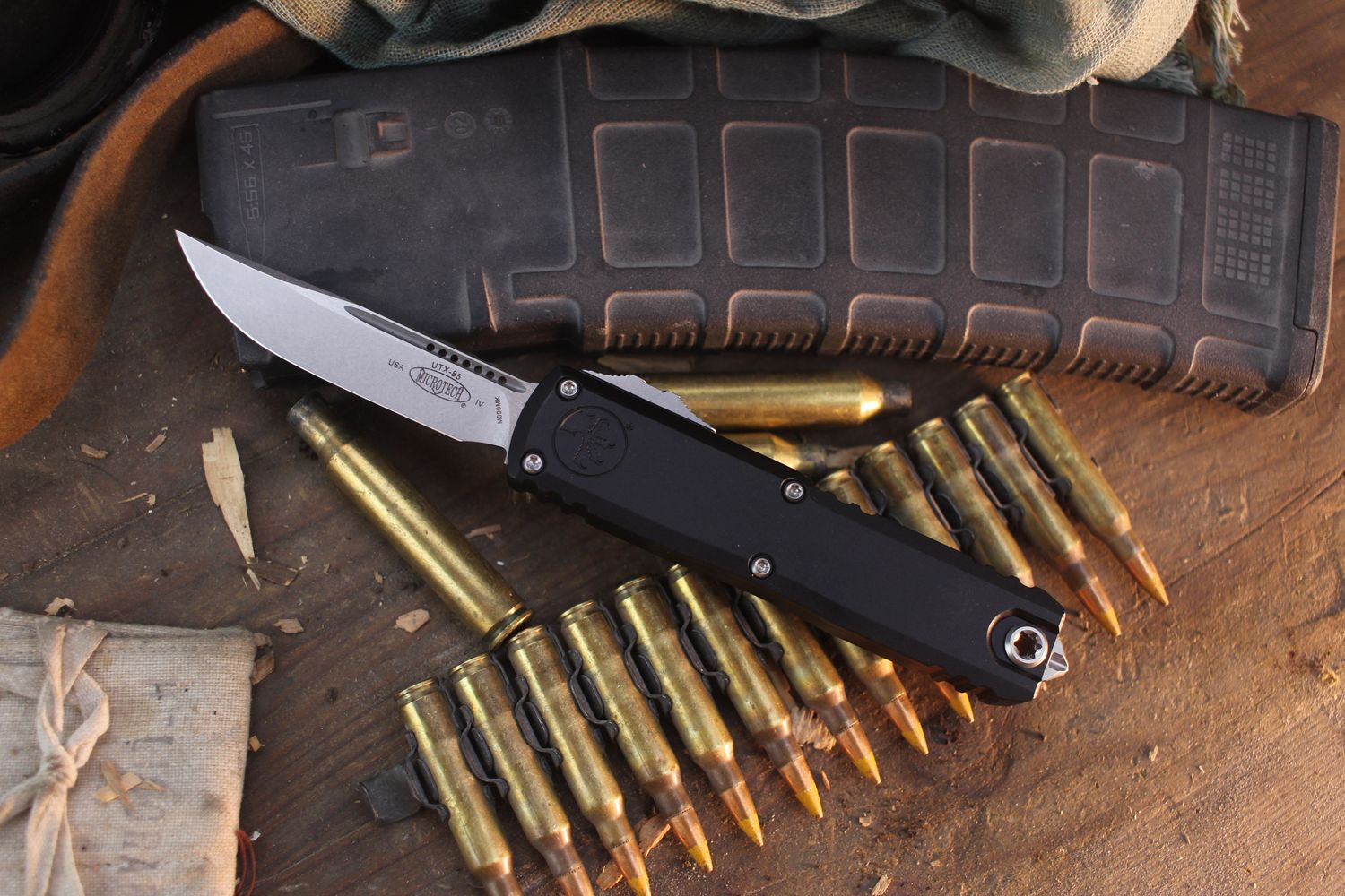 Microtech UTX-85 Gen IV S/E 3" OTF Auto / Black Aluminum / Stonewashed M390MK