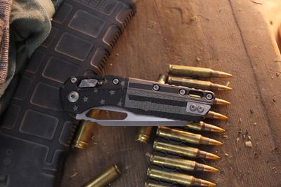 Microtech MSI 3.88" RAM-LOK Folder / American Flag Polymer / Apocalyptic Partially Serrated M390MK
