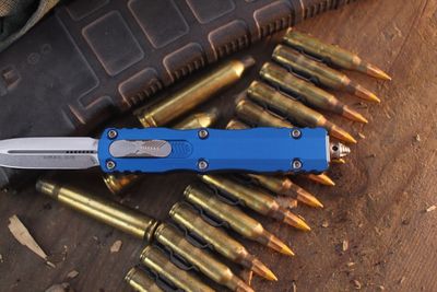 Microtech Dirac 2.88" Dagger OTF Auto / Blue Aluminum / Stonewashed