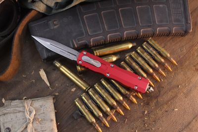 Microtech Dirac 2.88" Dagger OTF Auto / Red Aluminum / Stonewashed