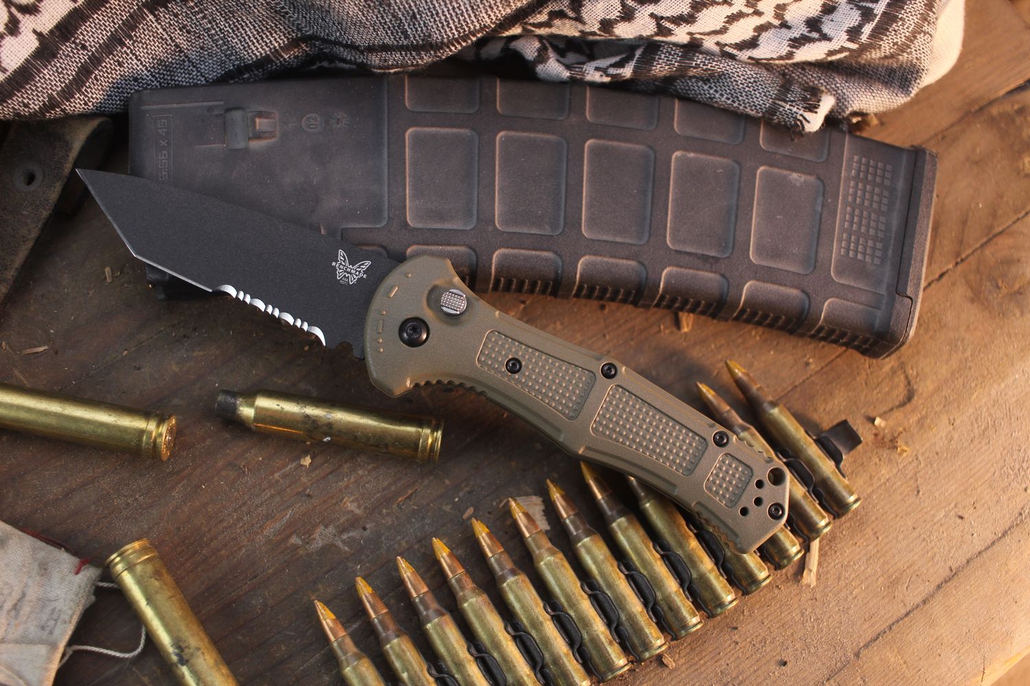Benchmade Claymore 3.6" Button Lock Auto Folder / Ranger Green Grivory / Cobalt Cerakote Serrated 154CM