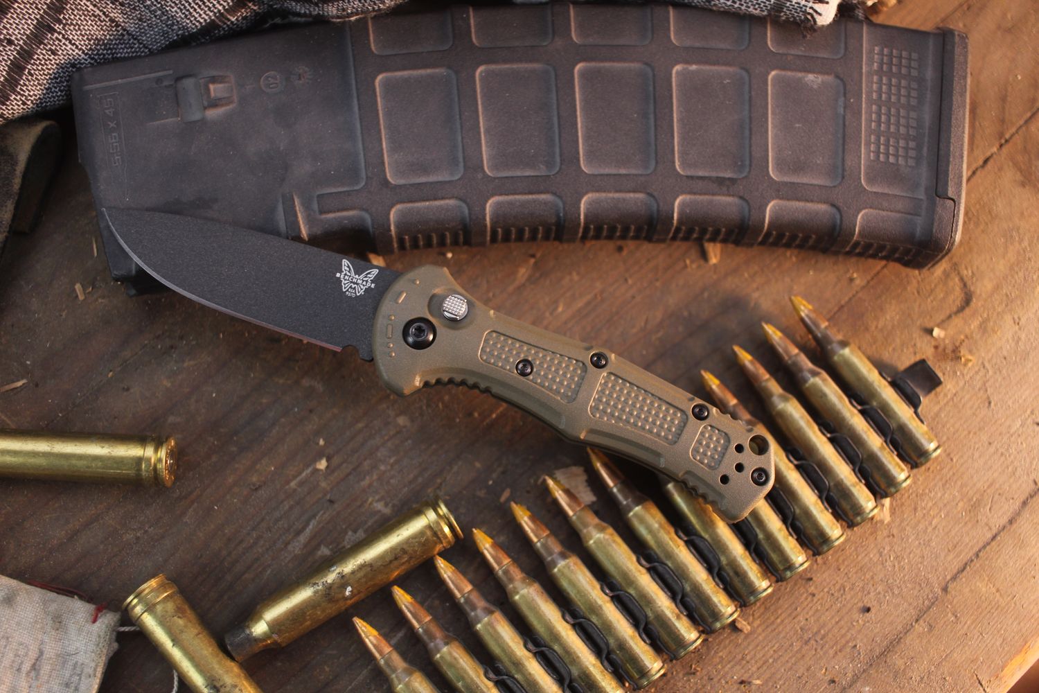 Benchmade Mini Claymore 3" Button Lock Auto Folder / Ranger Green Grivory / Cobalt Cerakote 154CM