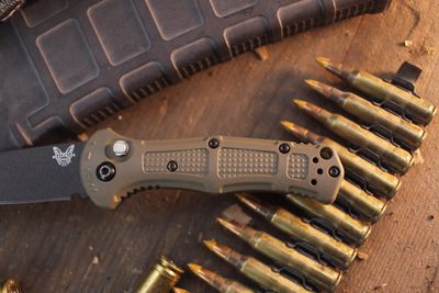 Benchmade Mini Claymore 3" Button Lock Auto Folder / Ranger Green Grivory / Cobalt Cerakote 154CM