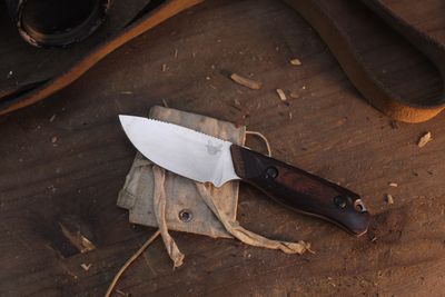 Benchmade Hidden Canyon 2.67" Hunting Knife / Stonewash / Dark Wood ( Pre Owned )