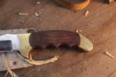 RIGID Knives Vintage R4 Ripper 4.125" Fixed Blade / Indexed Rosewood & Brass / Satin 440C ( Pre Owned )