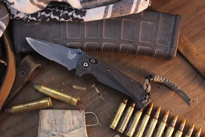 Benchmade Mini Adira 3.2" AXIS Lock Folder / Tempest Gray Grivory / Blue Cerakote Partially Serrated MagnaCut ( Pre Owned )