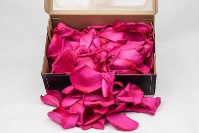 Preserved Rose Petals Hot pink. 3.25-3.40 liter per box
