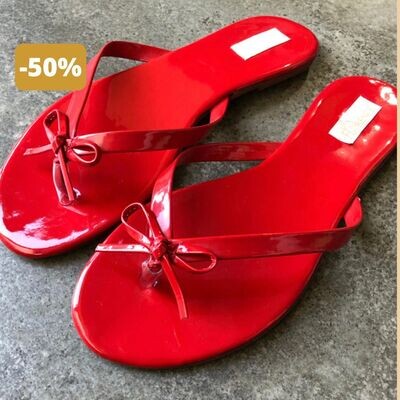 Rasteira Vermelha Chinelo com Detalhes em Laço