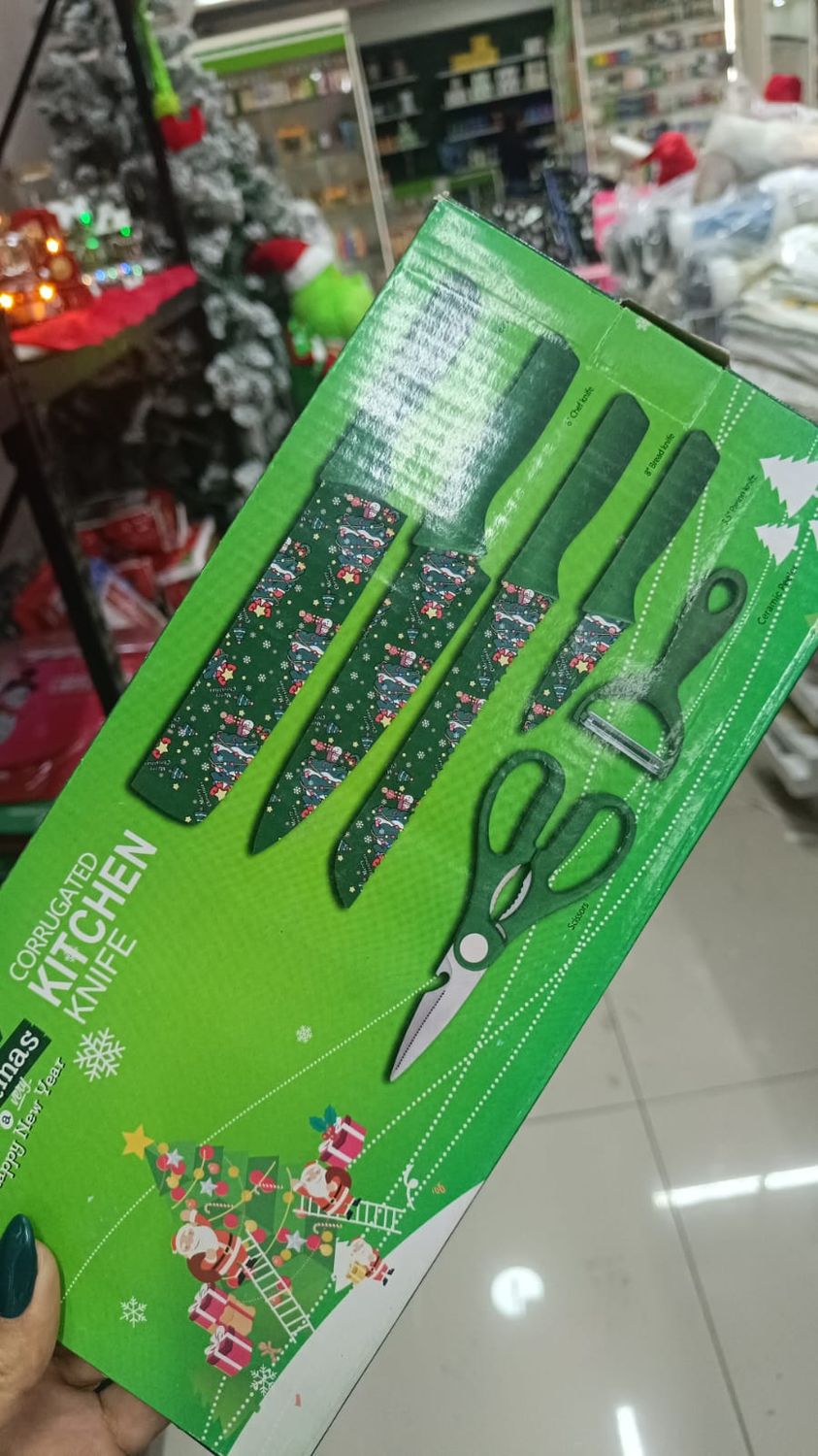 SET DE CUCHILLOS NAVIDAS