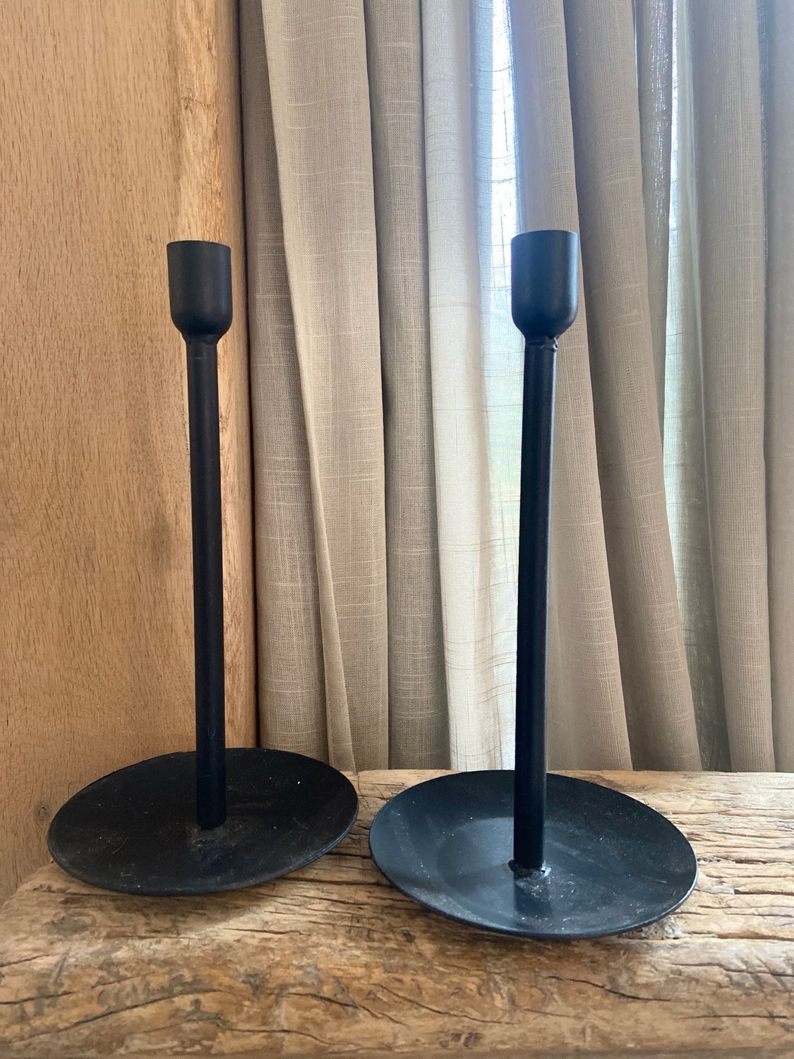 Zwart metalen kandelaars