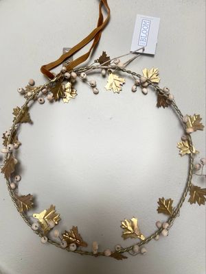 Golden wreath natural beads M
