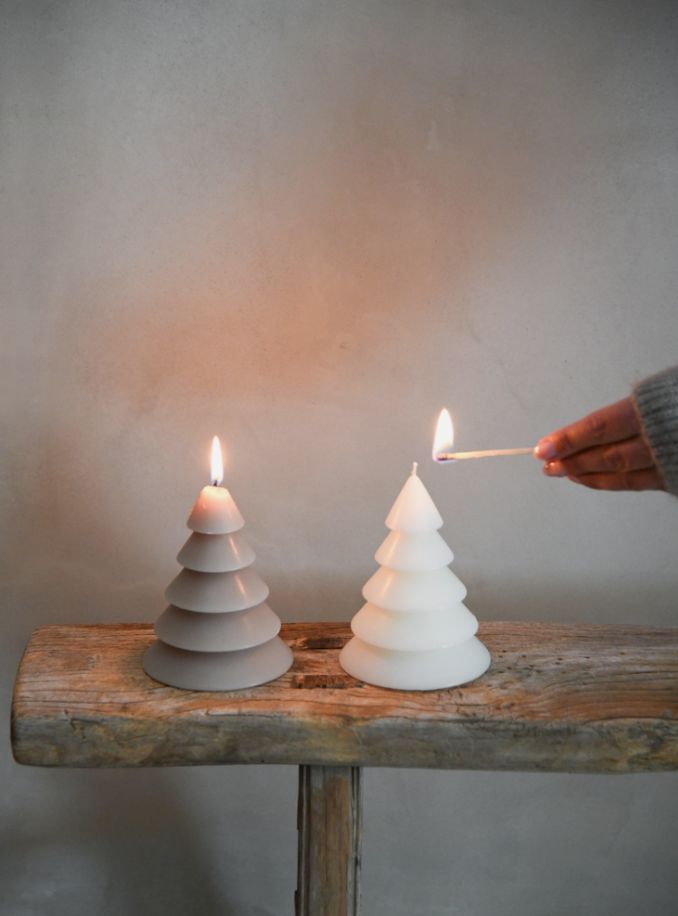 Leeff tree candle lichtgrijs