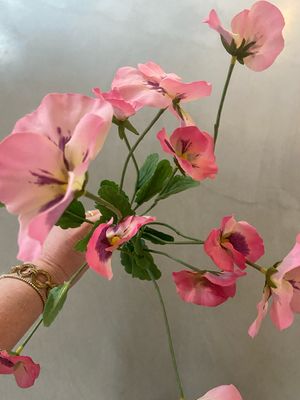 Viooltjes spray roze / paars 67 cm