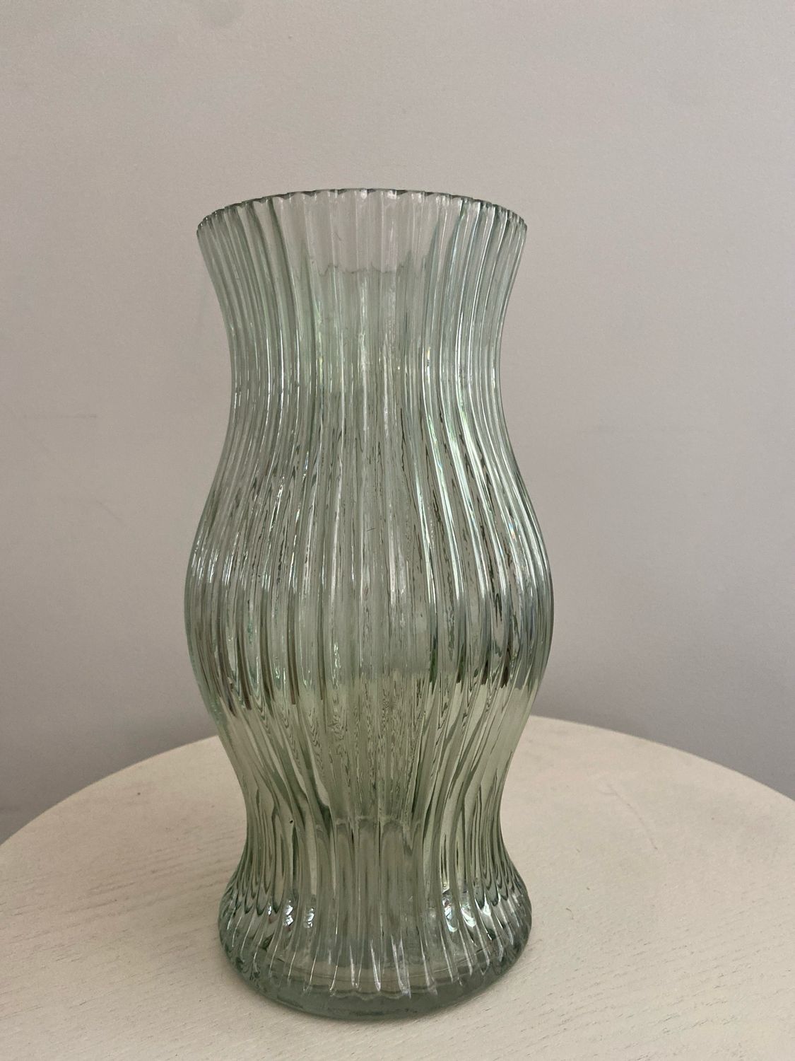 Glazen vaas ribbel groen