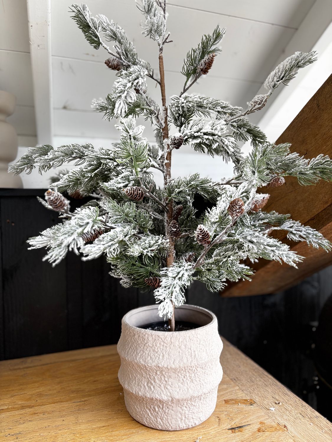 Kunst kerstboom dennenappel