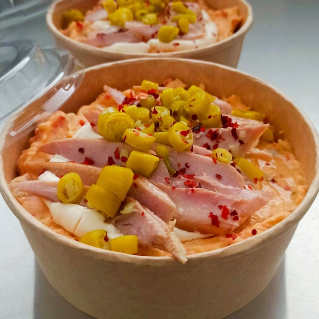 ENSALADILLA de Pimientos del Piquillo, con Ventresca de Atún y Piparras ENSALADILLA de Pimientos del Piquillo, con Ventresca de Atún y Piparras