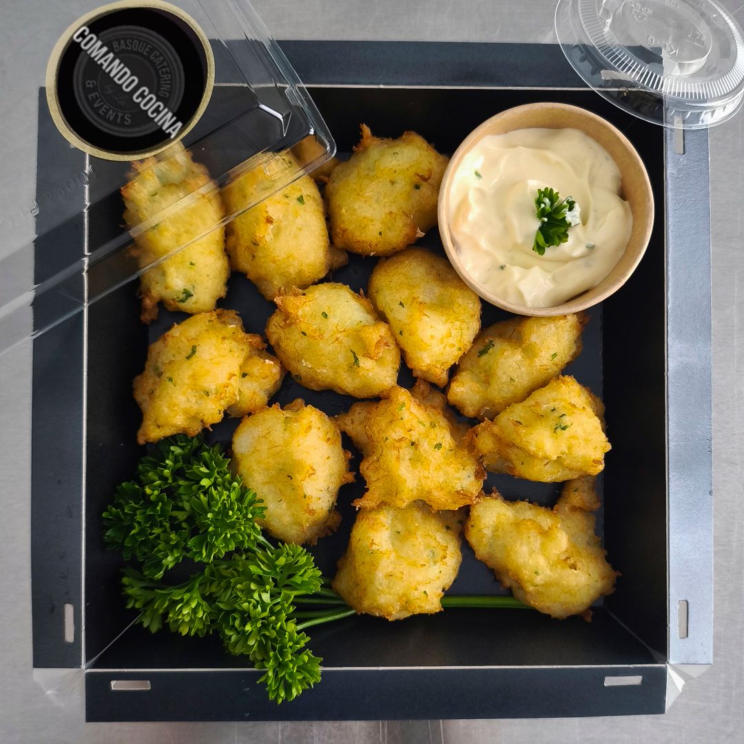 Pack Caja Buñuelos de Bacalao con Alioli / 12 Unidades Pack Caja Buñuelos de Bacalao con Alioli / 12 Unidades