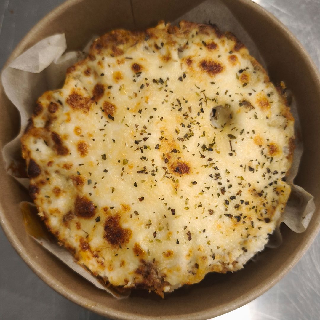 Rigatoni rellenos de Carne Gratinados con Bechamel y Parmesano