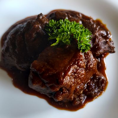 Carrilleras de Vaca al Pedro Ximénez / Ración