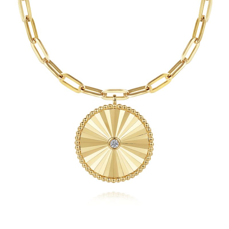 14KY 18" Diamond Medallion on Hollow Paperclip Chain