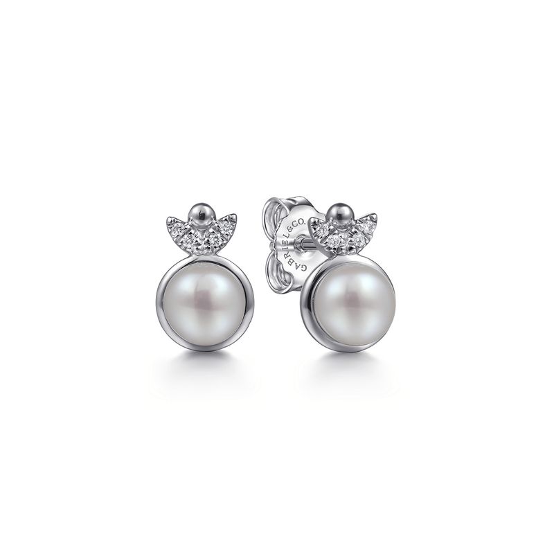 Diamond and Pearl Stud Earrings
