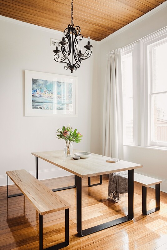 Estelle Bench Seat / Tasmanian Oak – Black Base
