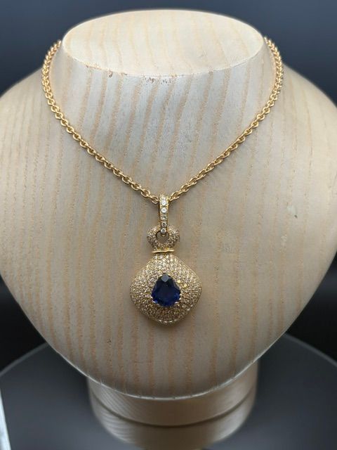 Pendentif saphir poire Ceylan