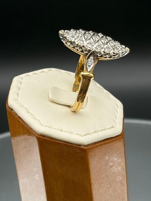 Bague Marquise