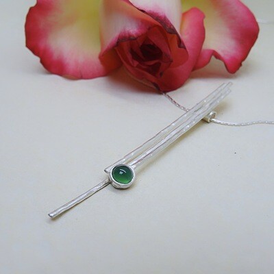 Shiny silver pendant - Green Onyx stones Shiny silver pendant - Green Onyx stones