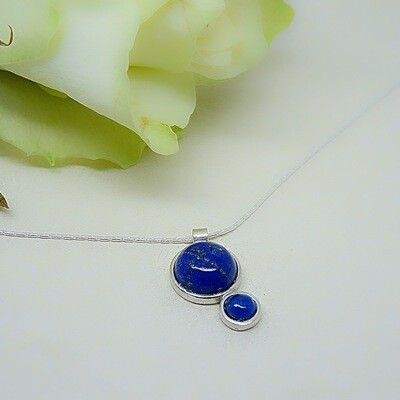 Shiny silver pendant - Lapis Lazuli stone Shiny silver pendant - Lapis Lazuli stone