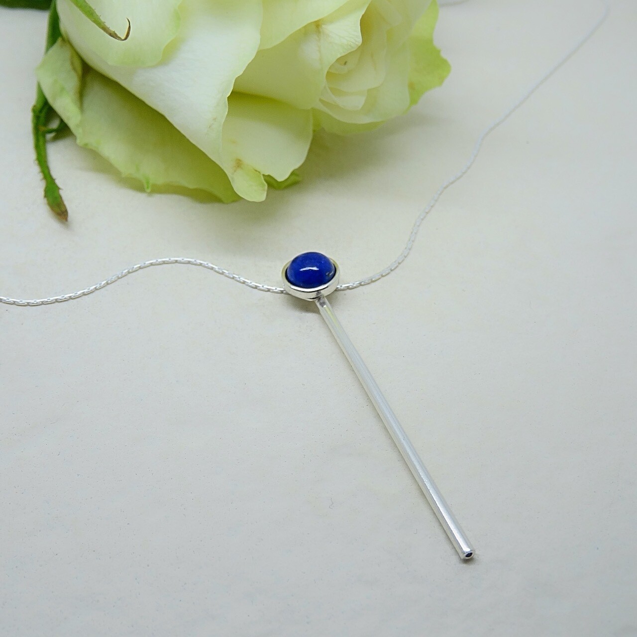 Shiny silver pendant - Lapis Lazuli stone