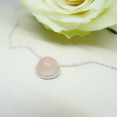 Shiny silver pendant - Pink Quartz stones Shiny silver pendant - Pink Quartz stones
