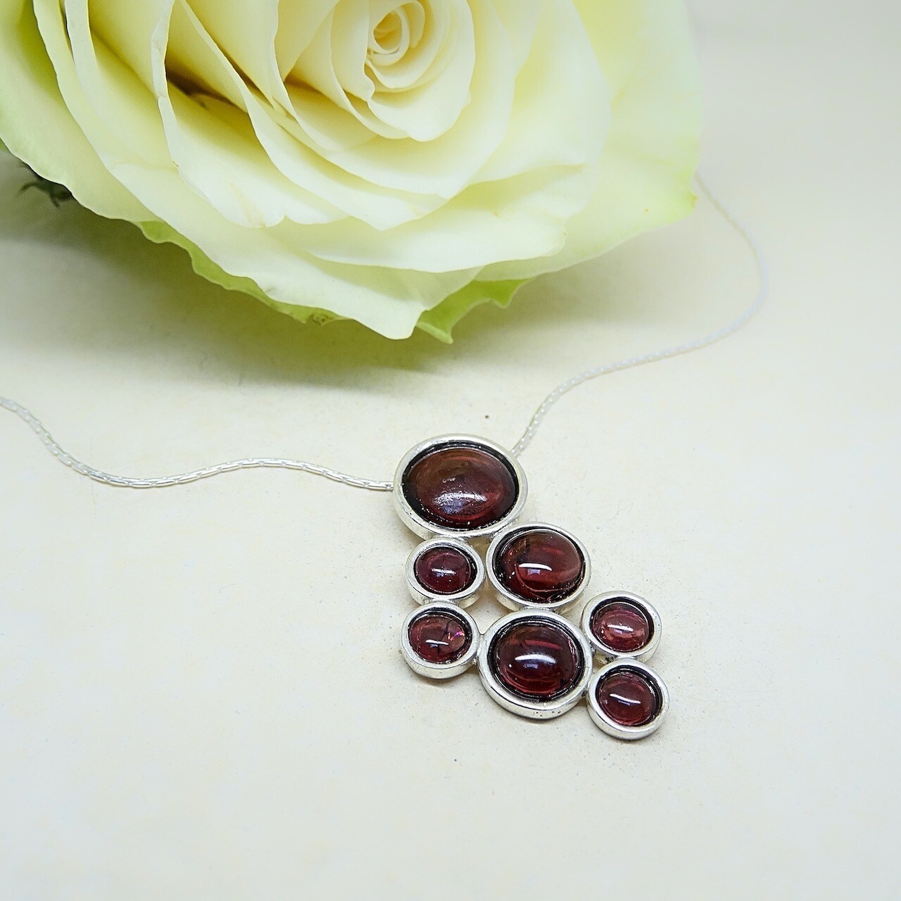 Silver pendant - Garnet stones
