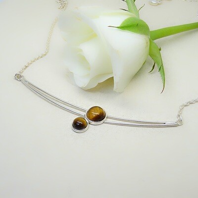 Shiny silver pendant - Tiger Eye stones Shiny silver pendant - Tiger Eye stones