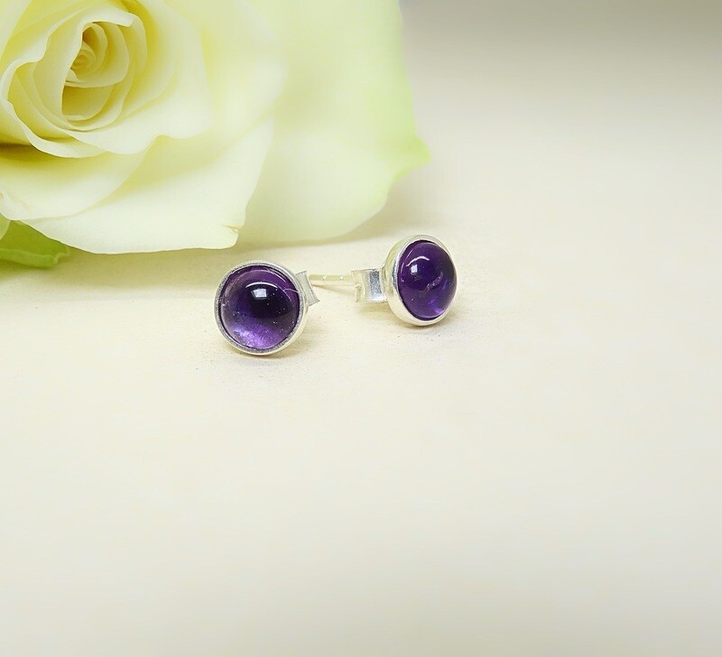 Silver ear studs - Amethyst stones Silver ear studs - Amethyst stones