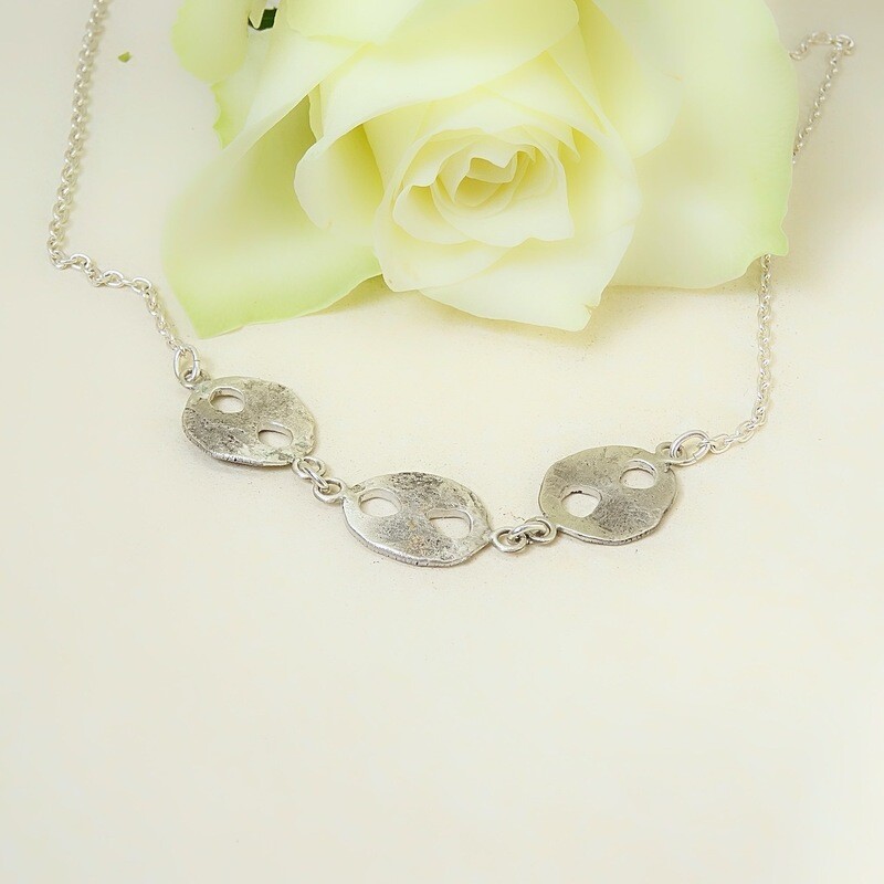 Silver hammered pendant
