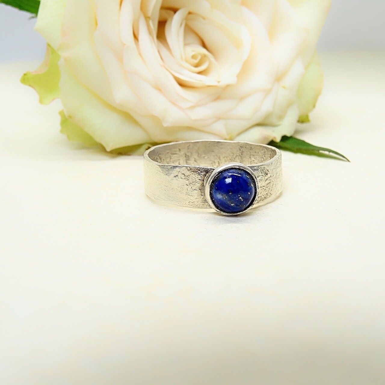 Silver ring - Lapis Lazuli stone