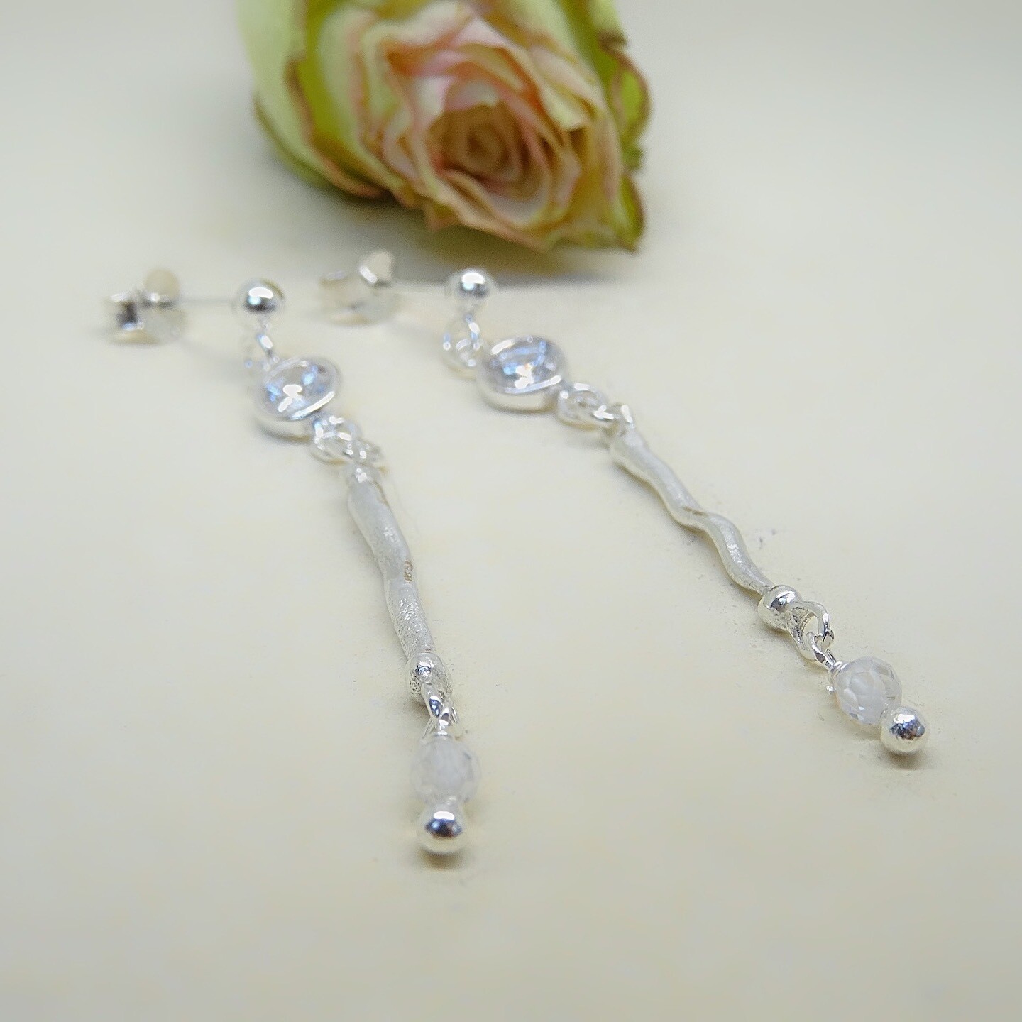 Silver earrings - Crystal stones