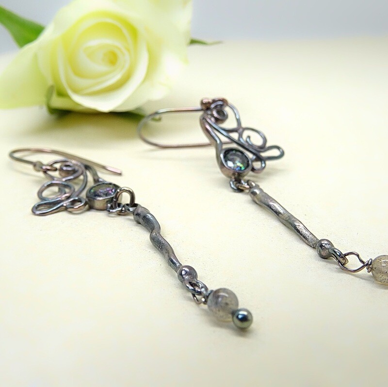 Silver Earrings - Cubic Zirconia stones Silver Earrings - Cubic Zirconia stones