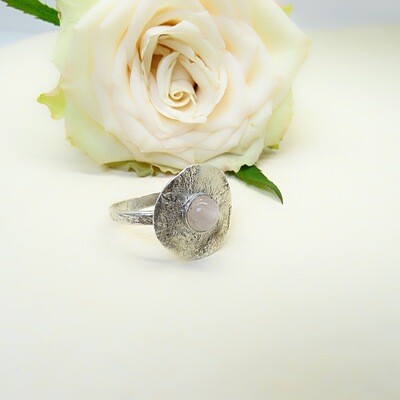 Silver ring - Pink quartz stone