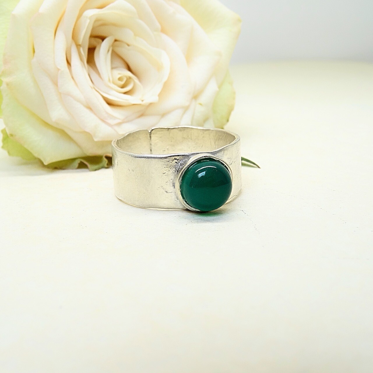 Silver ring - Green Onyx stone