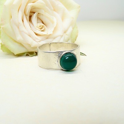 Silver ring - Green Onyx stone