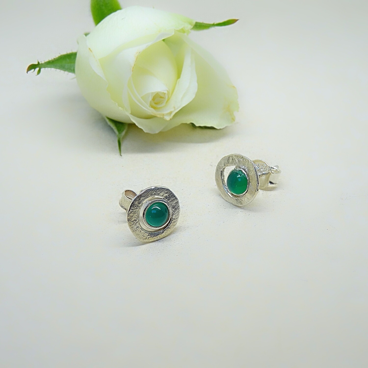 Silver ear studs - Green Onyx