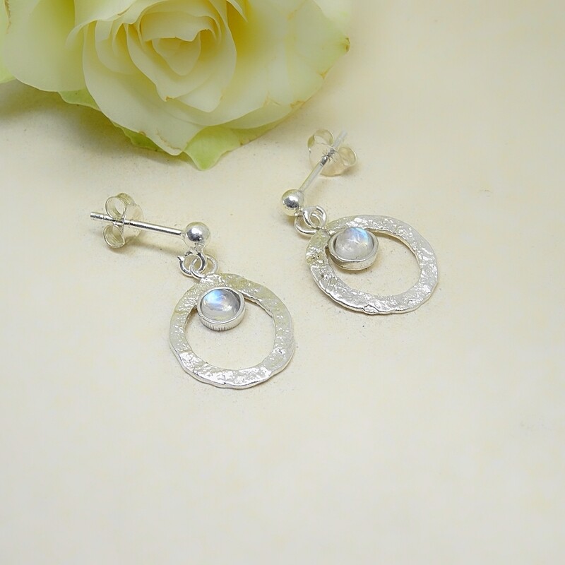Silver earrings - Moonstone