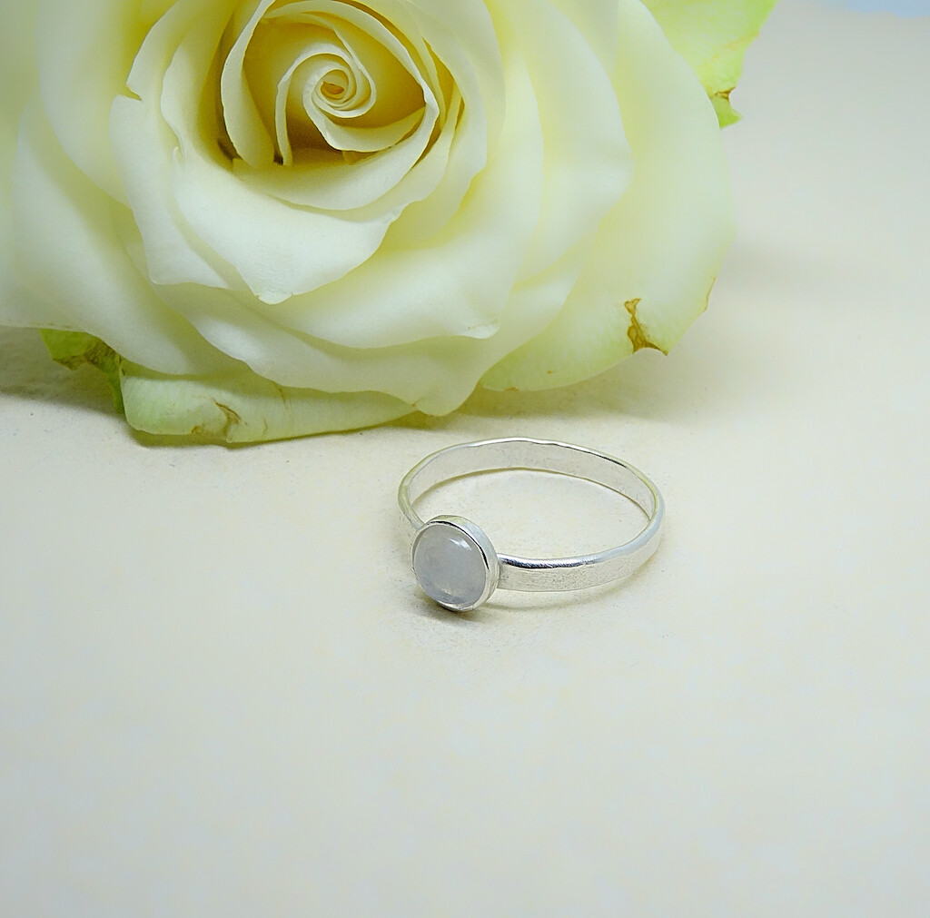 Silver ring - Moonstone