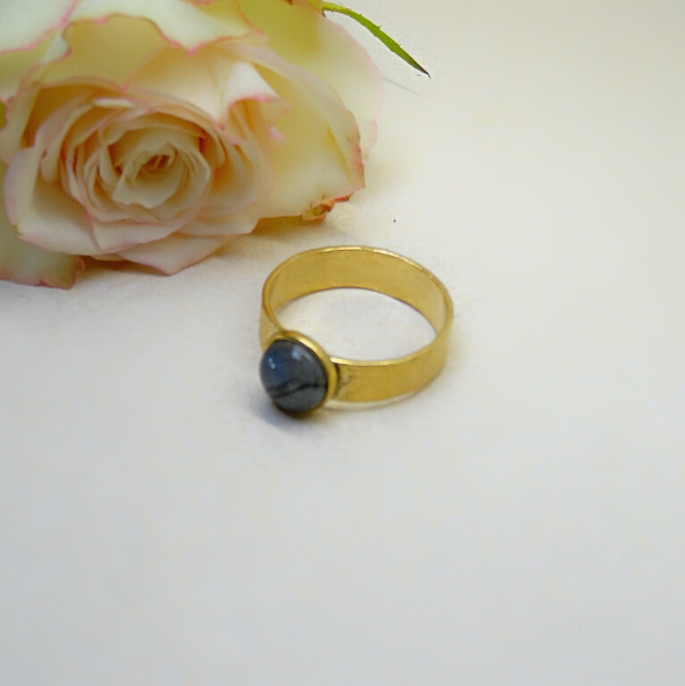 Gold plated ring - Labradorite
