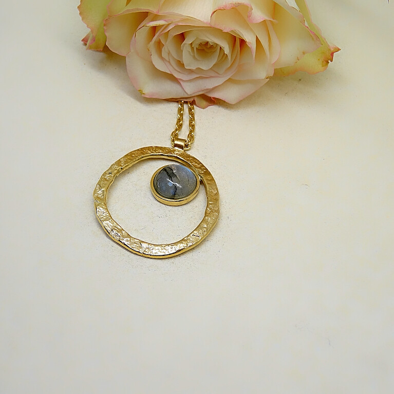 Silver pendant - Labradorite