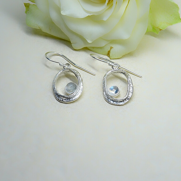 Silver earrings - Moonstone